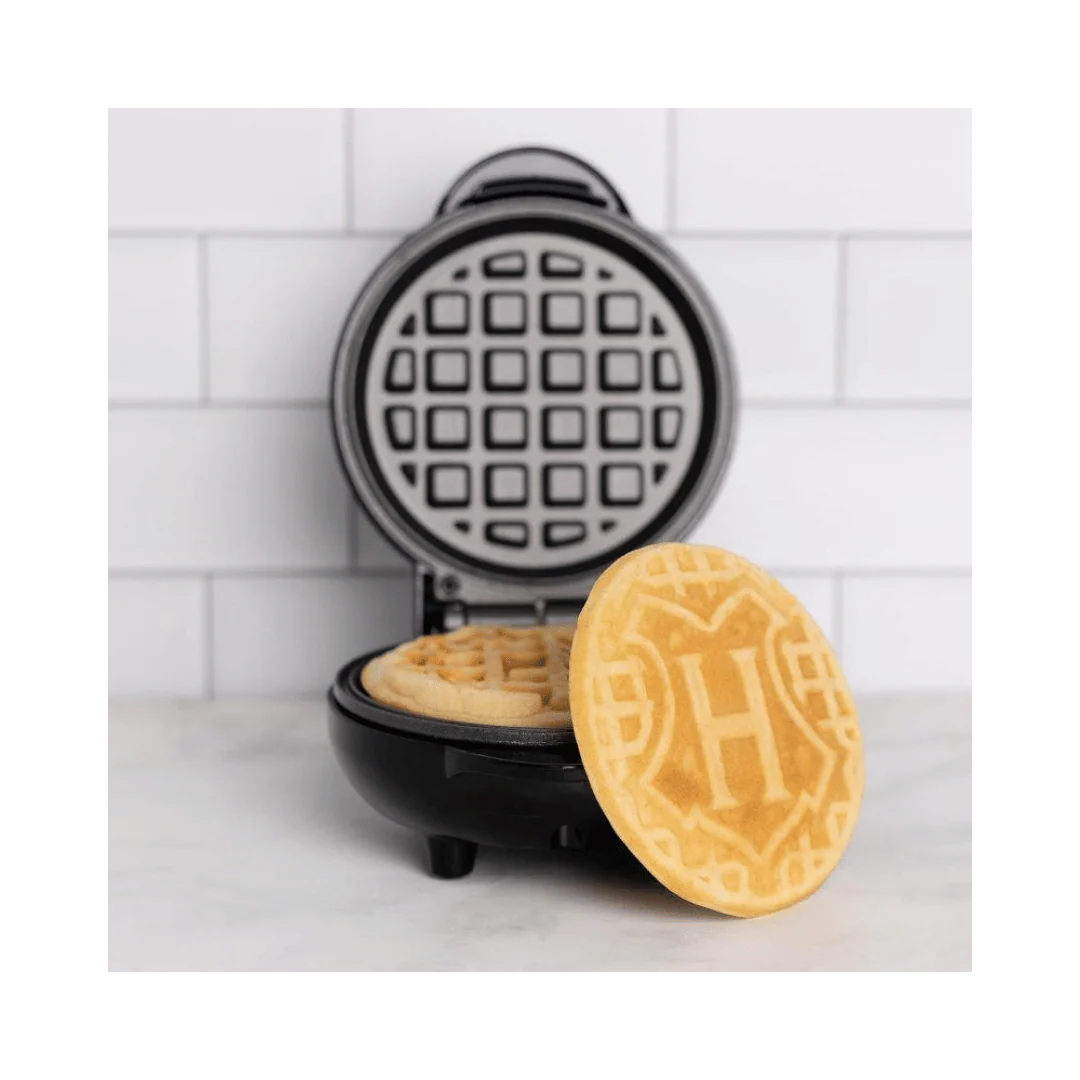 Harry Potter Hogwarts Mini Waffle Maker - Image 3